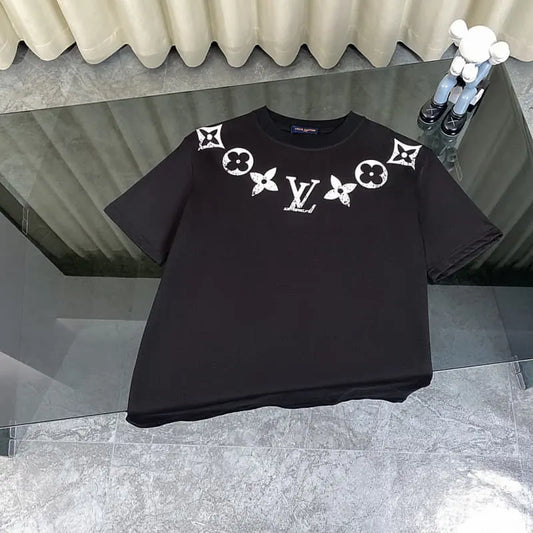 Classic Necklace T-shirt