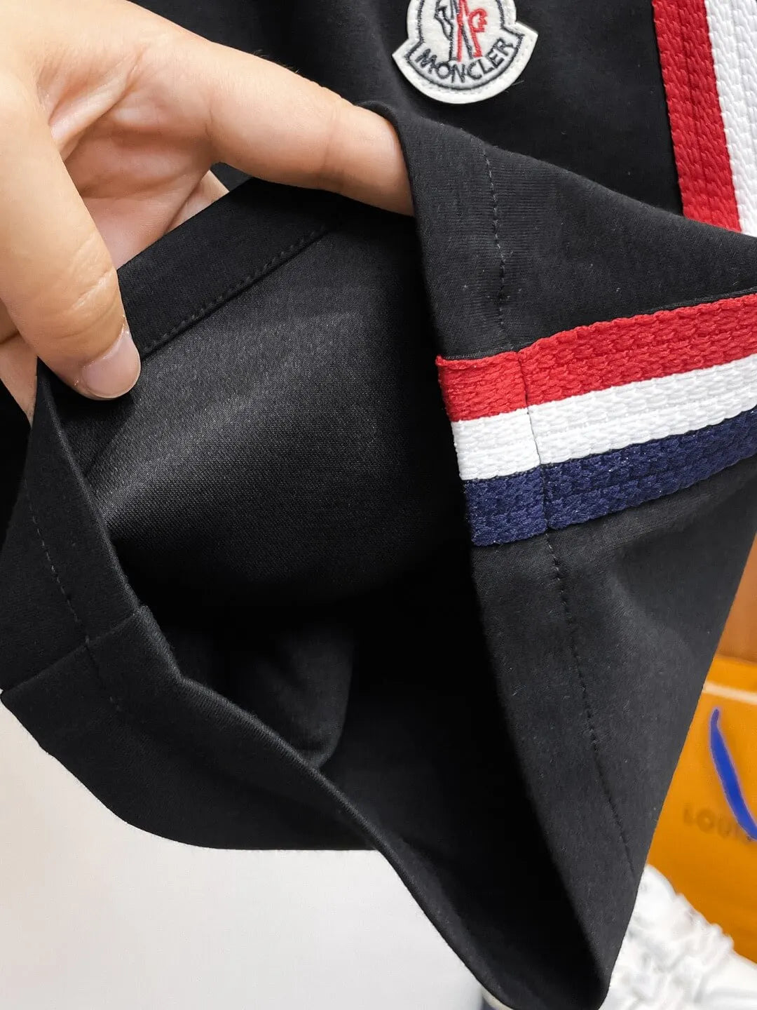 Ribbed Side Tape Badge Shorts