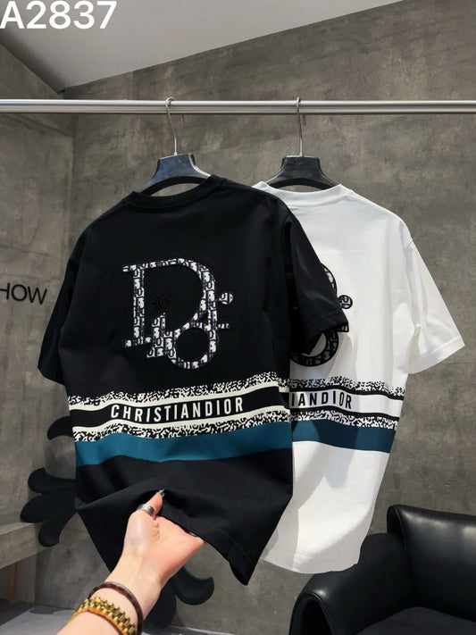 Classic Pattern Embroidered T-shirt