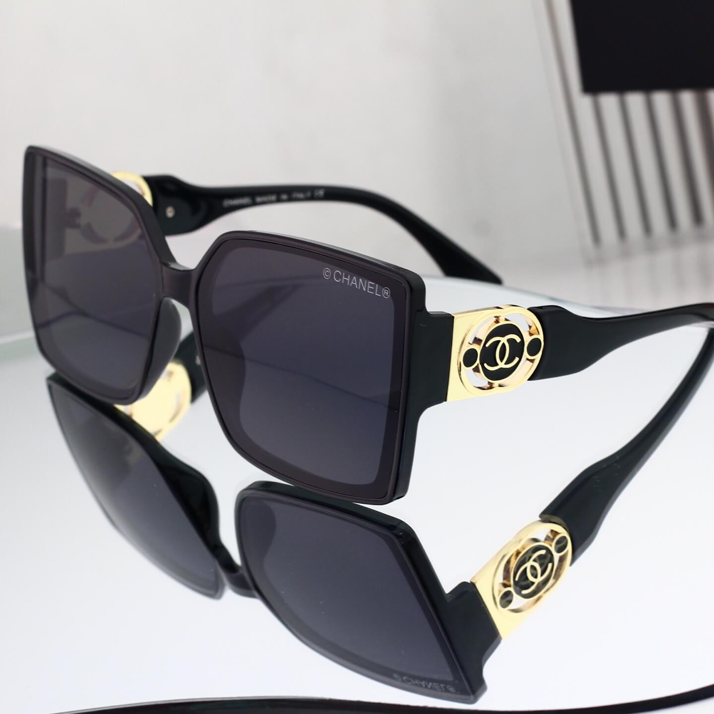 Hollow Double C Metal Square Sunglasses