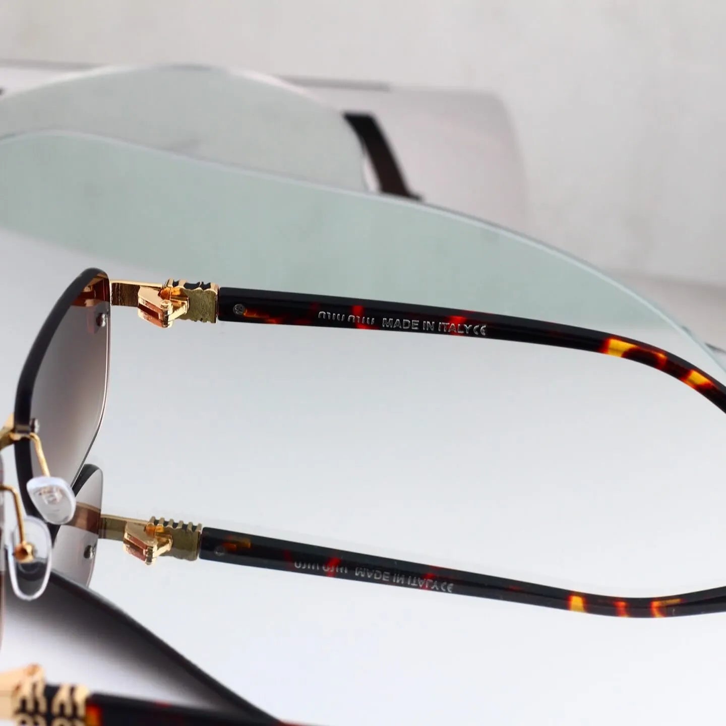 Retro Metal Cut Edge Fashion Sunglasses