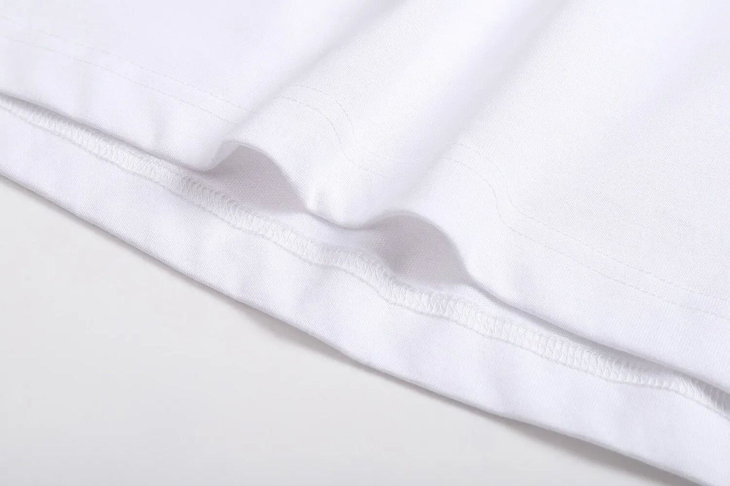 Plain‑Knit Rib Collar Embroidered T‑Shirt