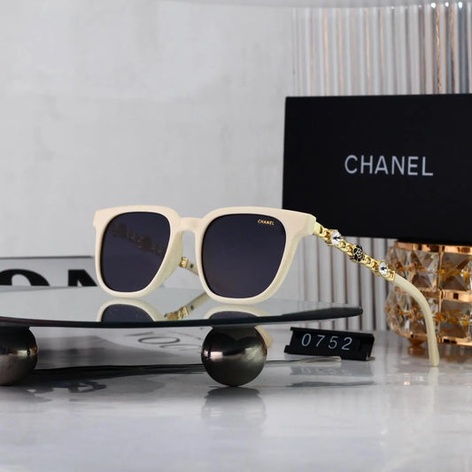 Chain Decor Square Sunglasses