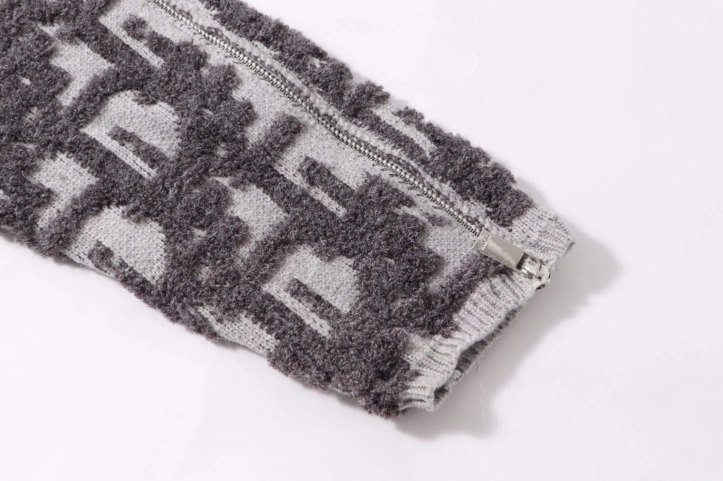 Detachable‑Zip Pattern Knit Sweater