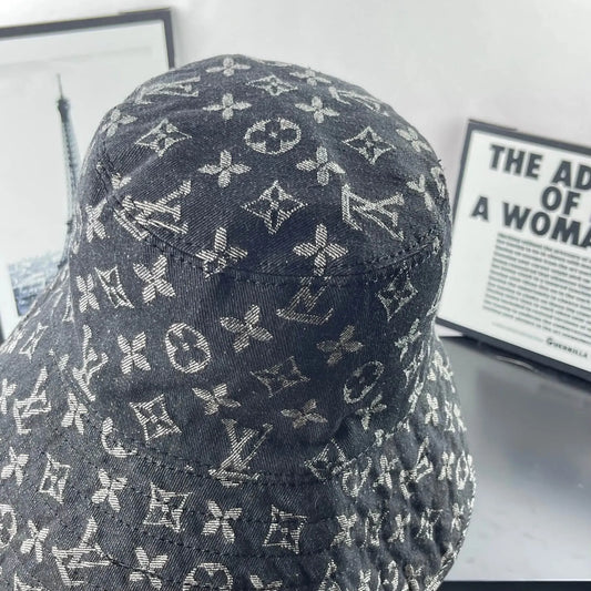 Black-Grey Jacquard Wide-Brim Bucket Hat