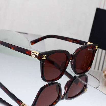 Literary Square Sunglasses