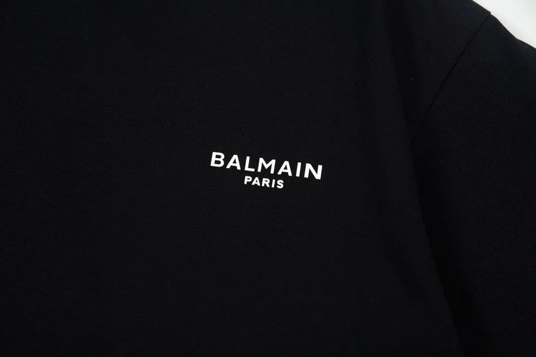 Minimalist Letter Print T-shirt