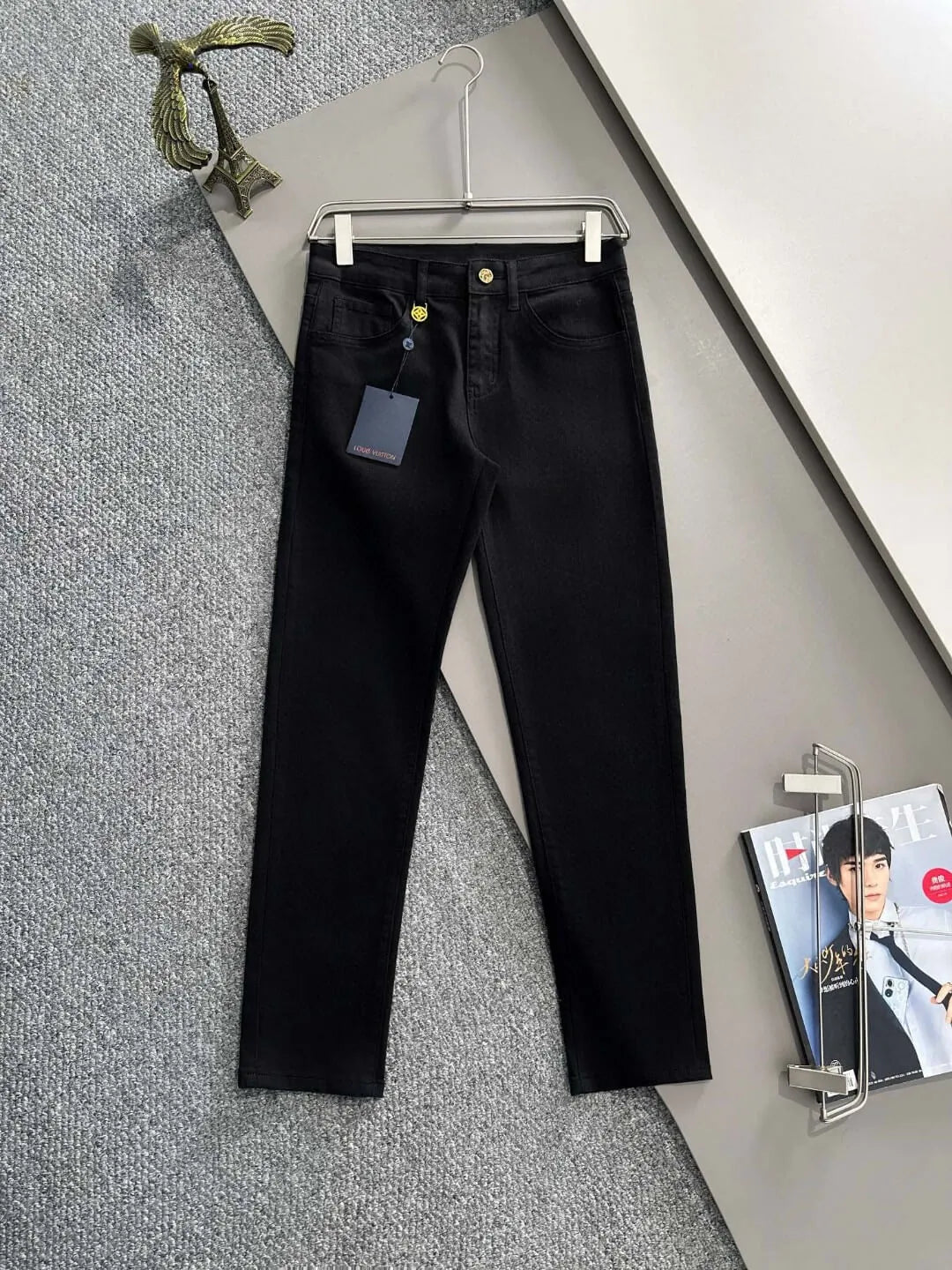 Classic Label Slim Straight Jeans