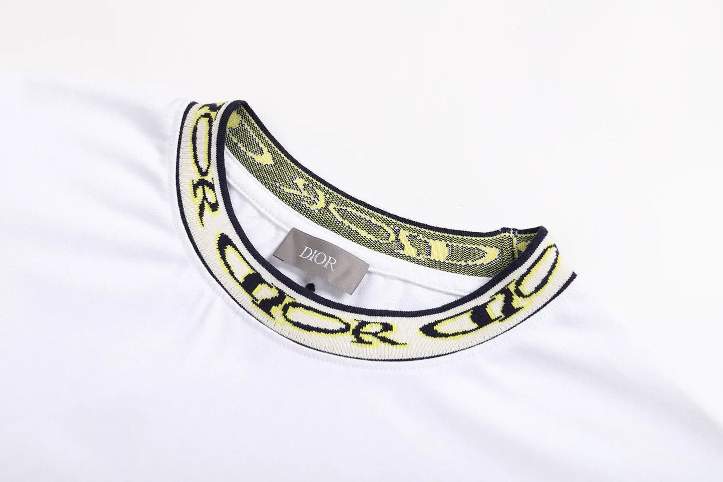 Plain‑Knit Rib Collar Embroidered T‑Shirt