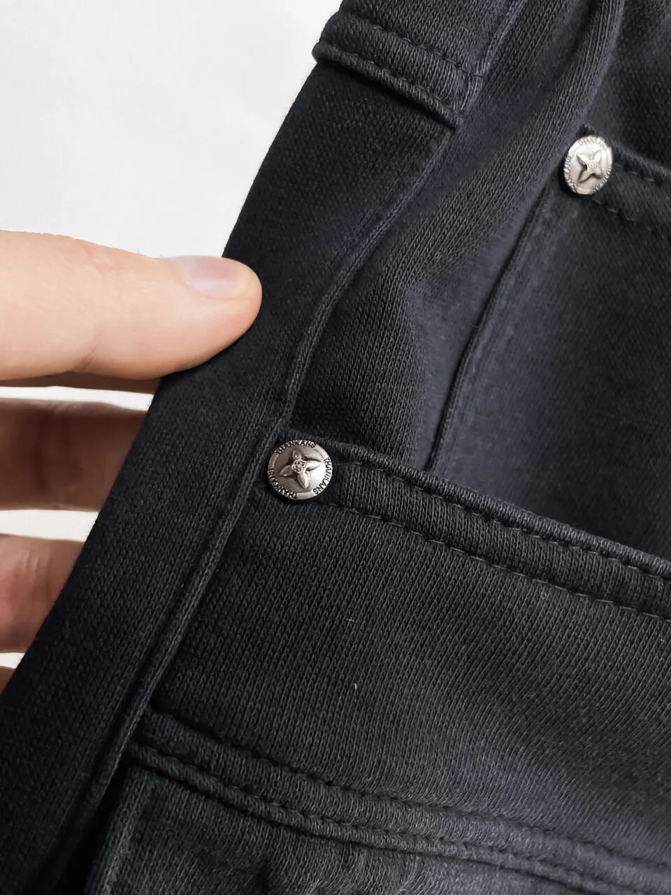 Embossed‑Pattern Cargo Pocket Pants
