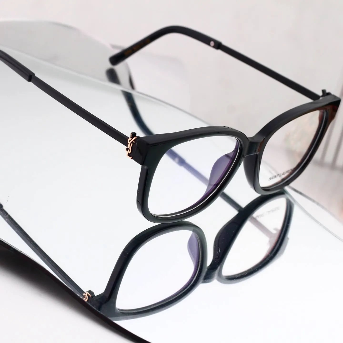 Square Full Rim Eyewear Sunglasses