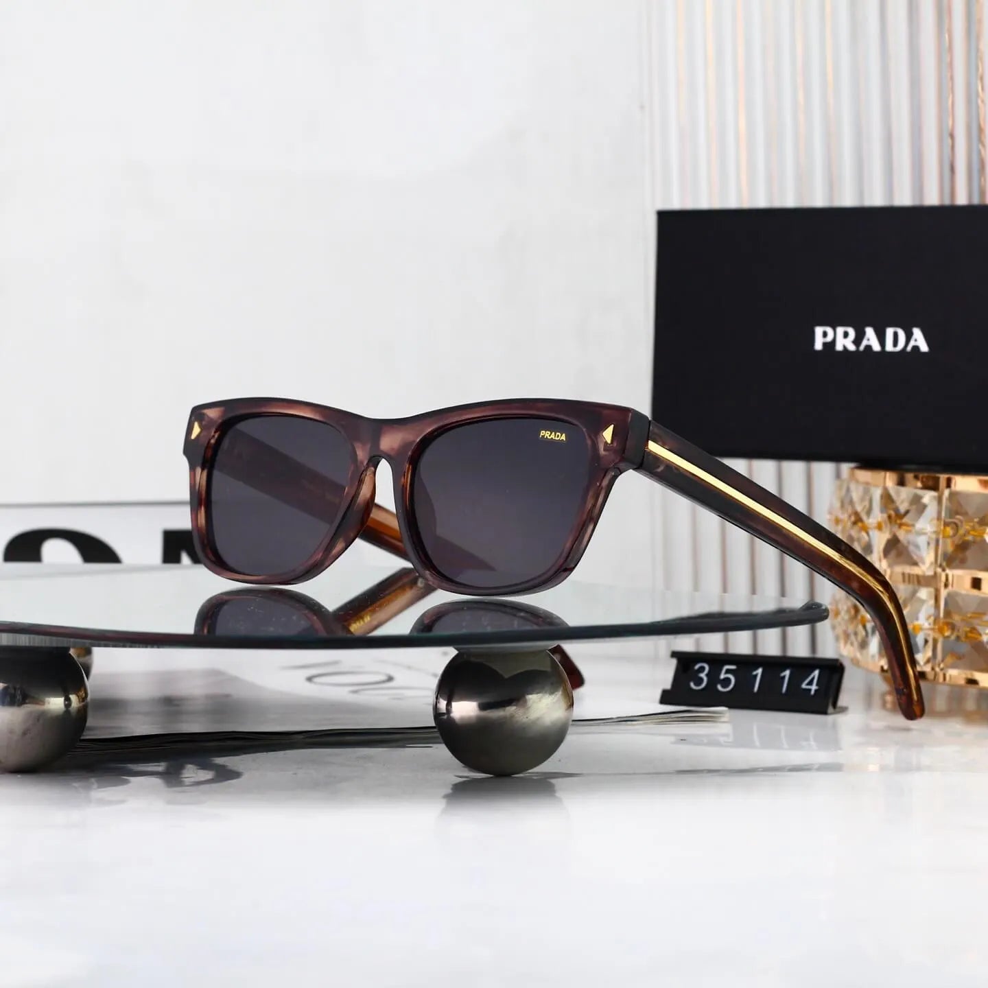 Classic Thick Frame Sunglasses