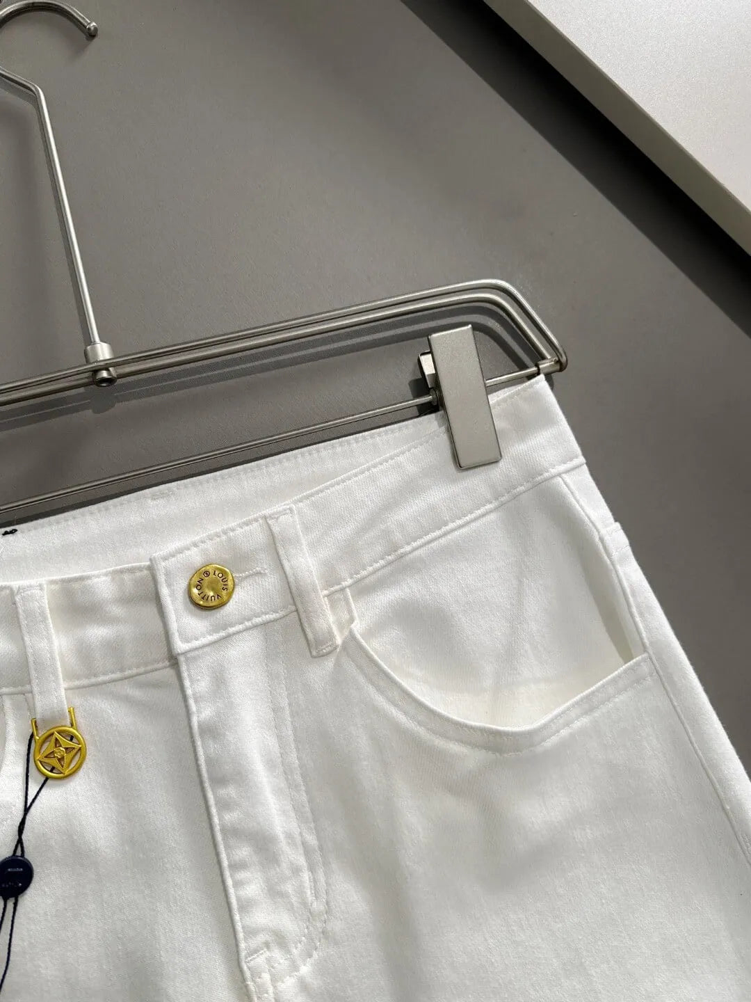 Classic Label Slim Straight Jeans