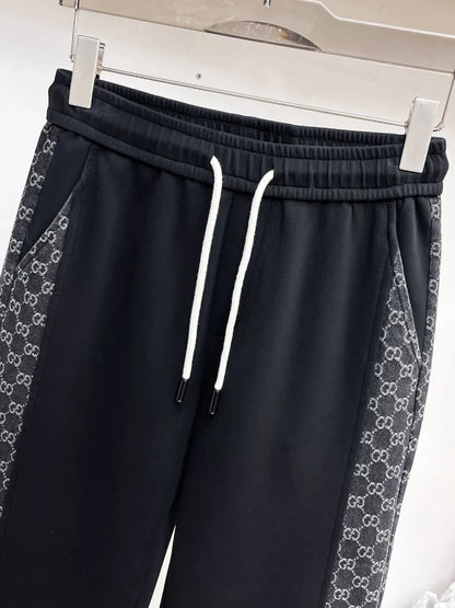 Interlocking Pattern Side Stripe Drawstring sweatpants