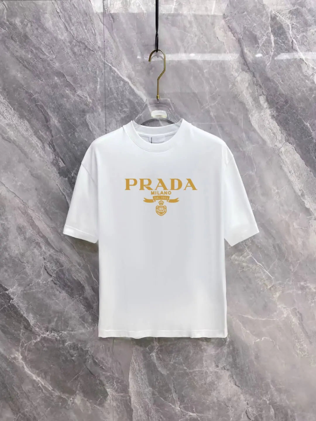 Gold Badge Print Short‑Sleeve T‑Shirt