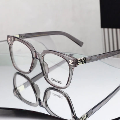 Literary Square Sunglasses