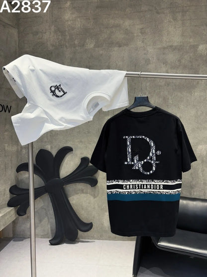 Classic Pattern Embroidered T-shirt