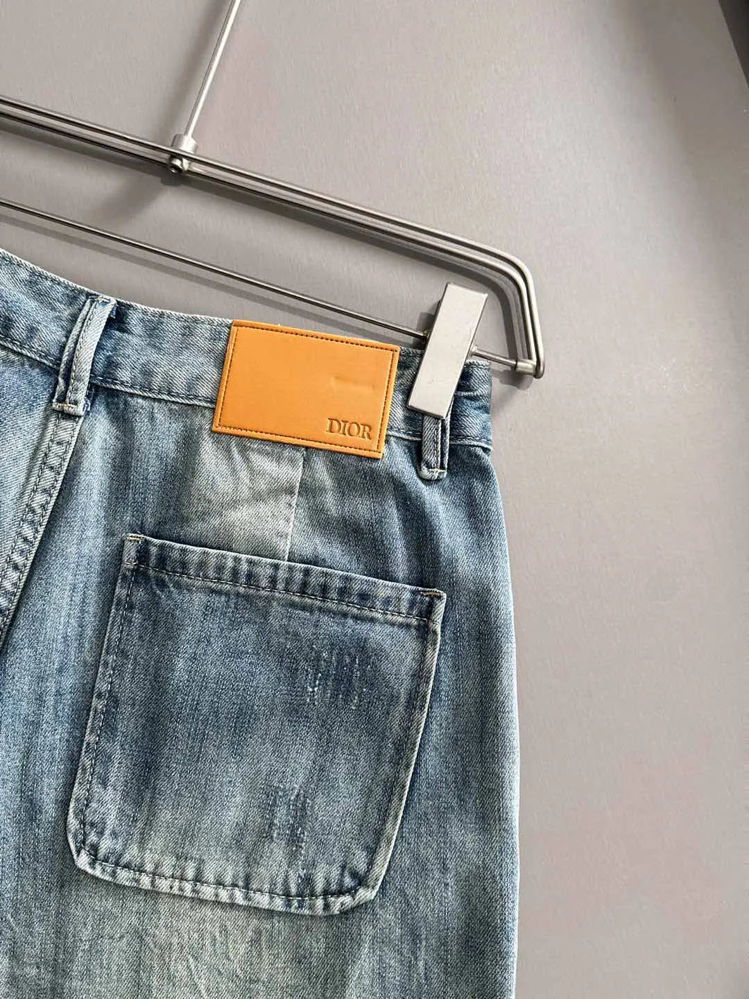 Embroidery Washed Denim Shorts