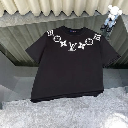 Classic Necklace T-shirt