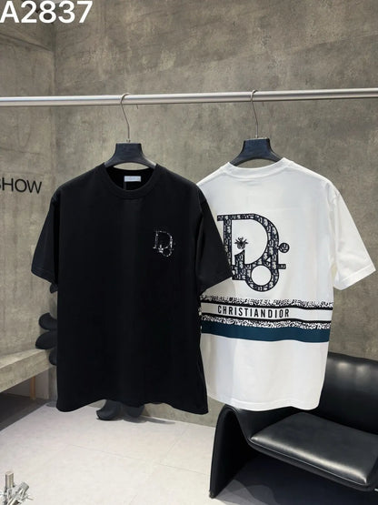 Classic Pattern Embroidered T-shirt