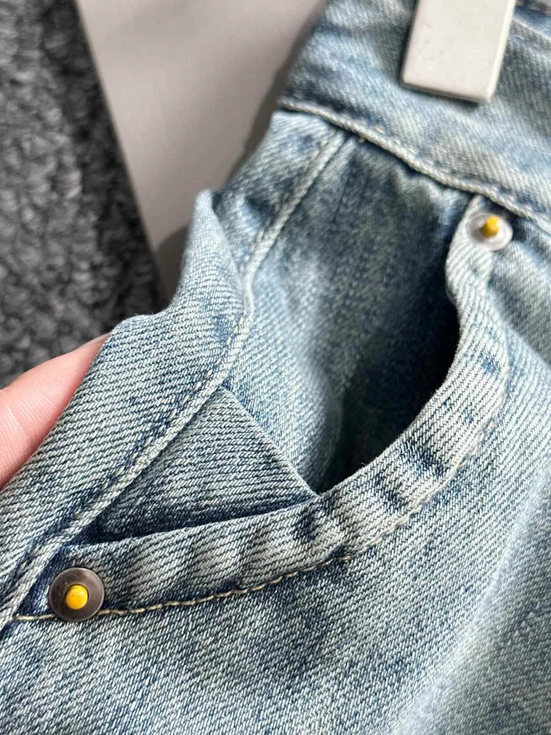 Embroidery Washed Denim Shorts