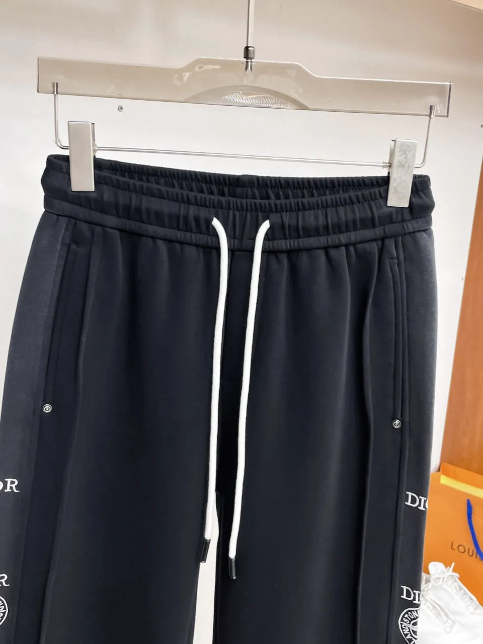 Side Repeating Print Loose‑Fit Pants