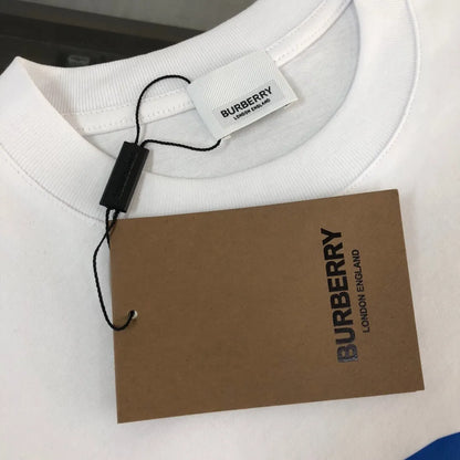 Horse Vertical Print T‑Shirt