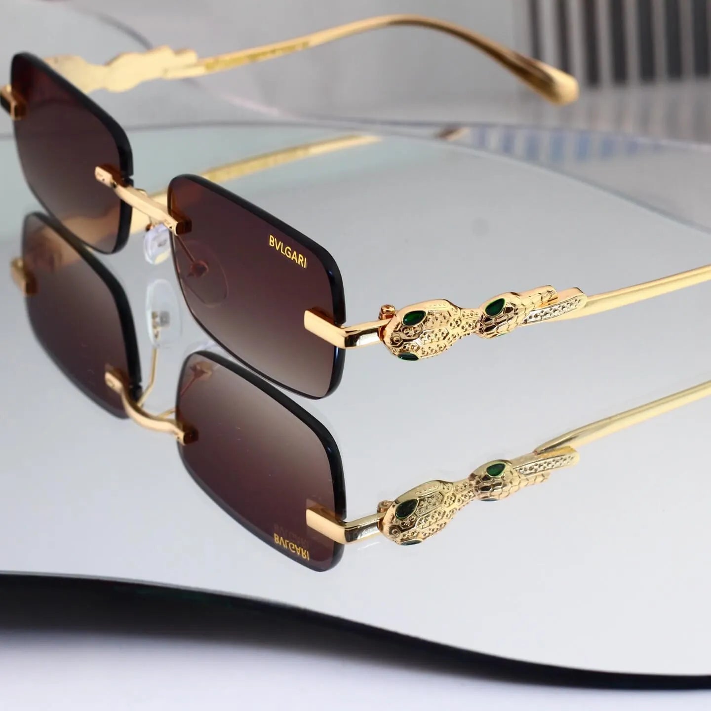 Snake Detail Rimless Rectangle Sunglasses
