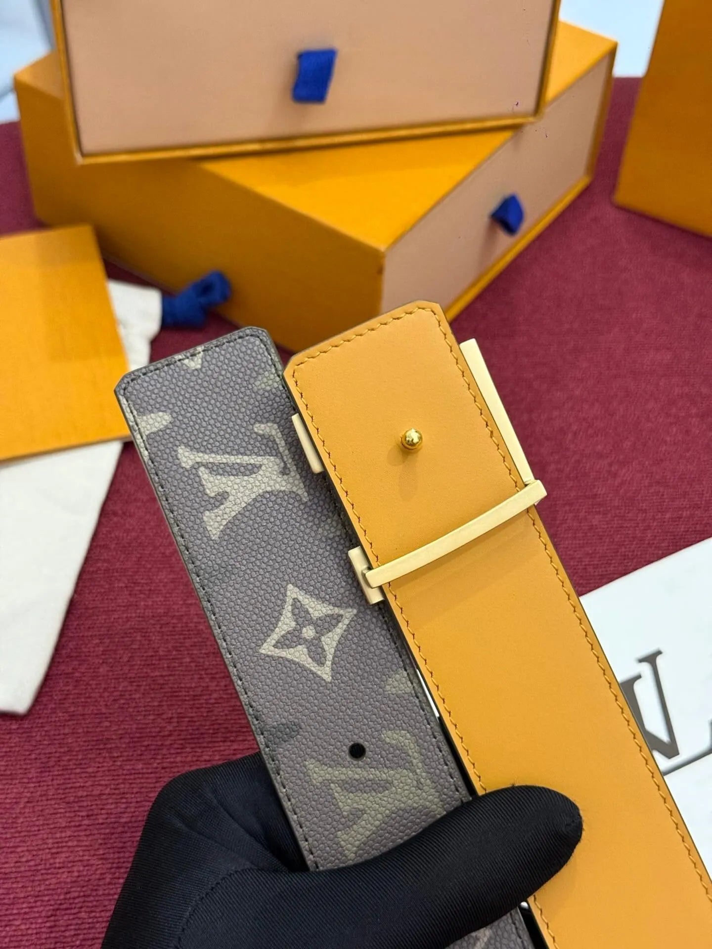Street‑Style Belt With Classic Elements