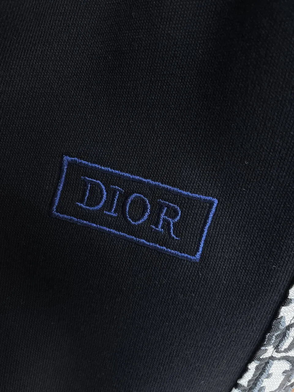 Oblique Side Stripe Patch Pocket sweatpants