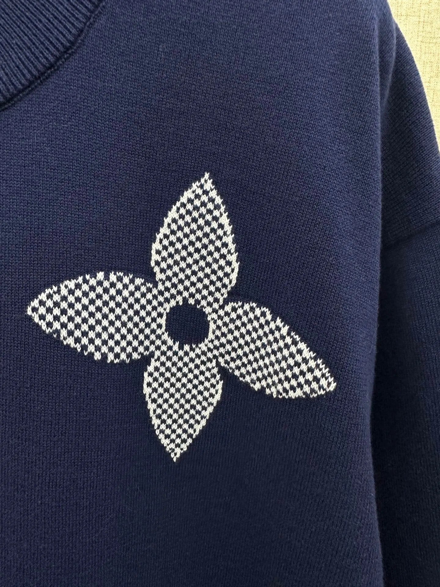 Art Printed Knitted T-Shirt