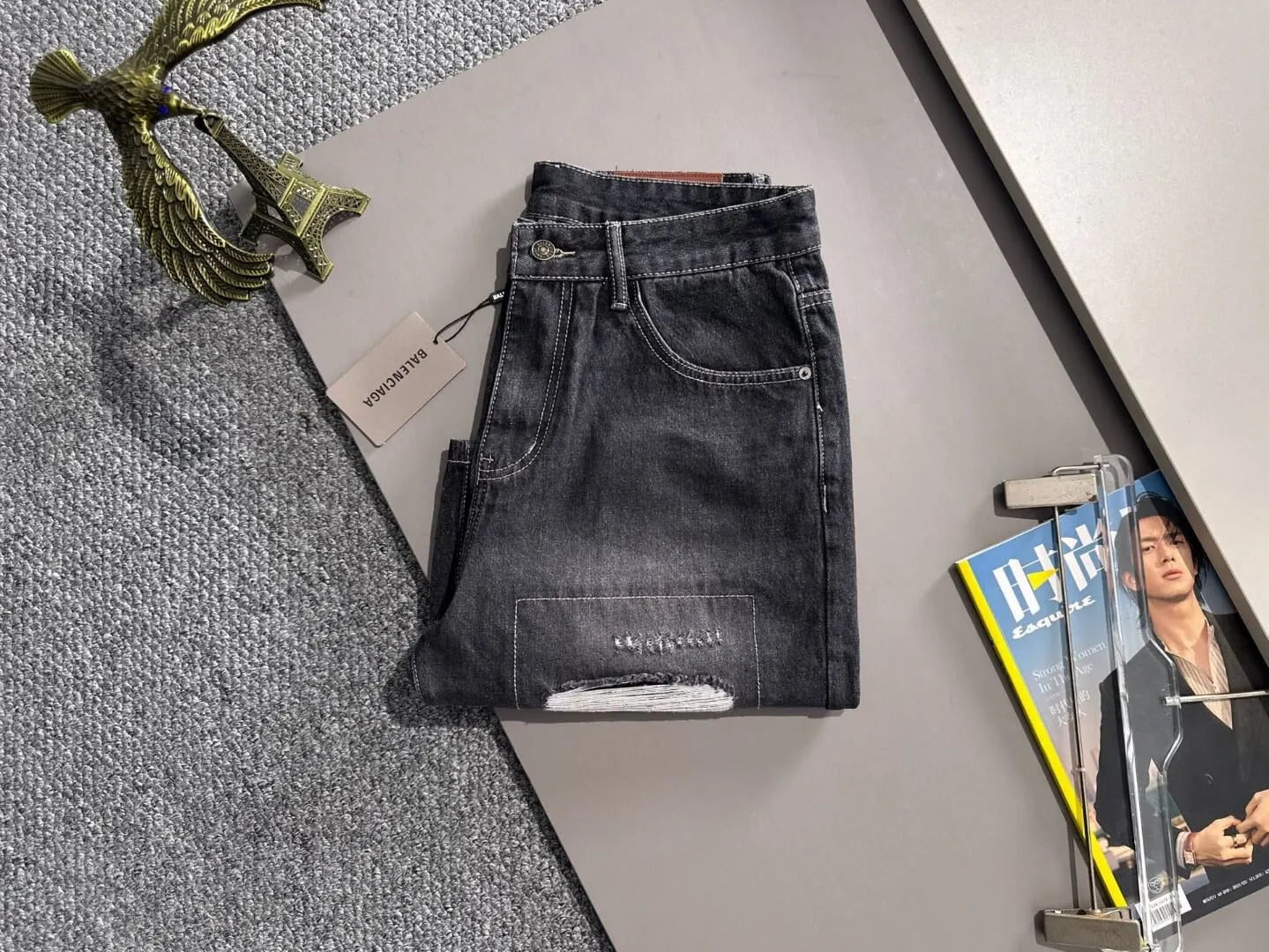 Frayed Patch Ripped Denim Shorts