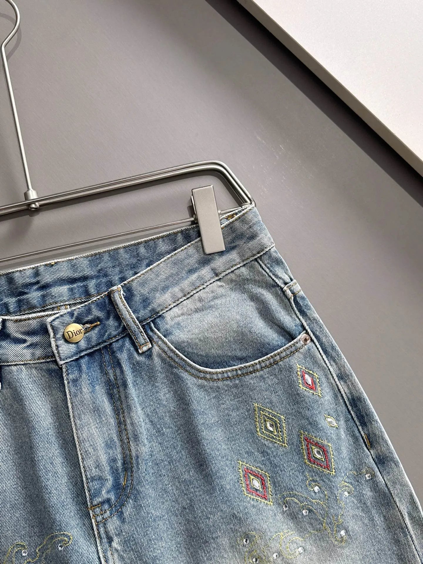 Dragon Embroidery Rhinestone Denim Shorts