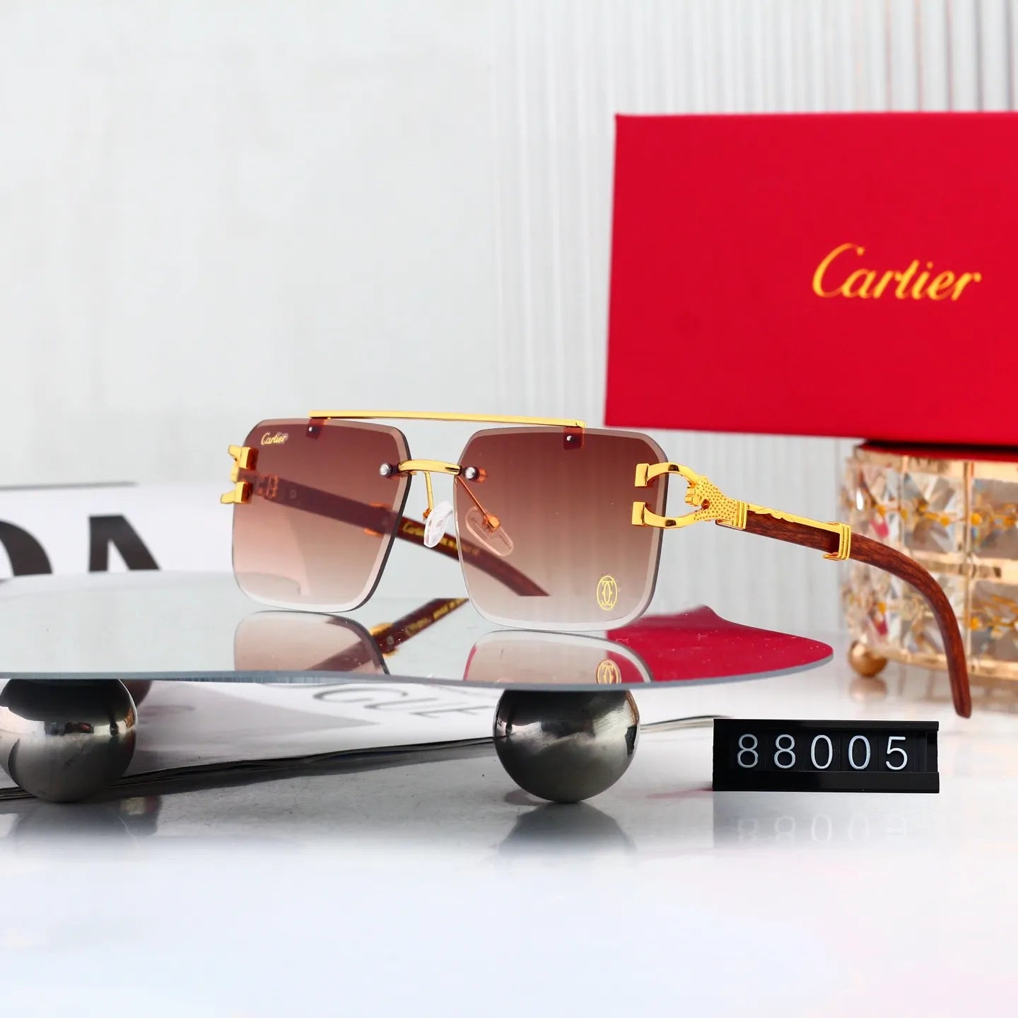Chic Rimless Sunglasses