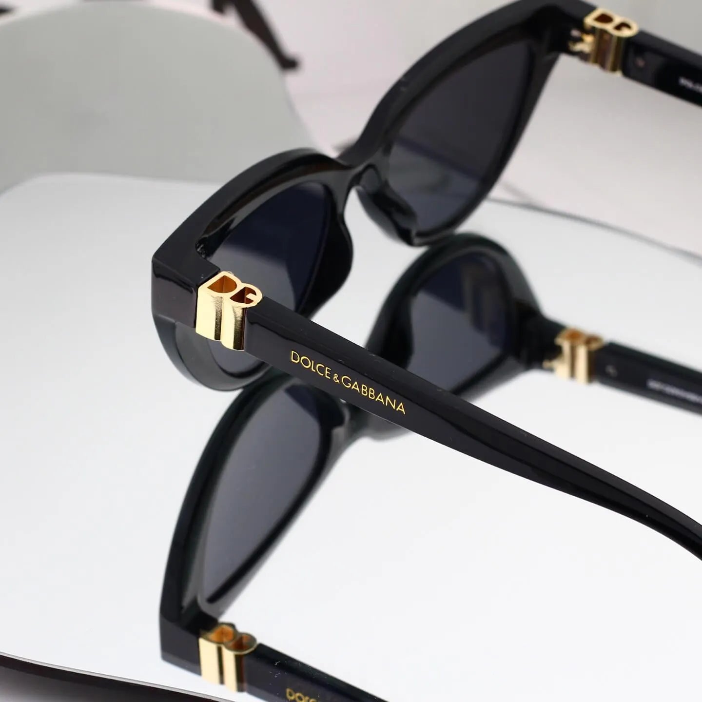 Vintage Cat-Eye Sunglasses