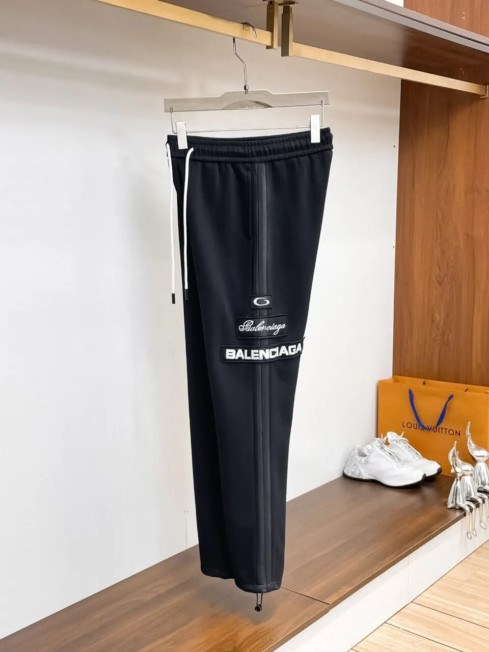 Multi‑Embroidered Patch Straight‑Leg Pants