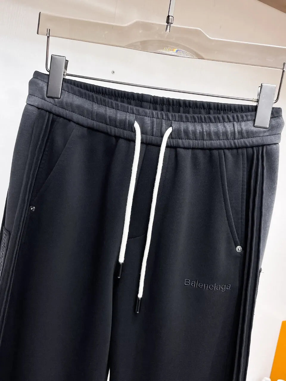 Side‑Stripe Text Detail Straight Pants