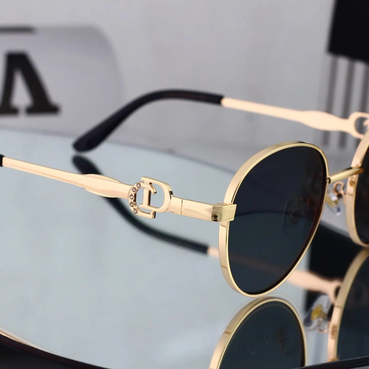 Thin Metal Round Sunglasses