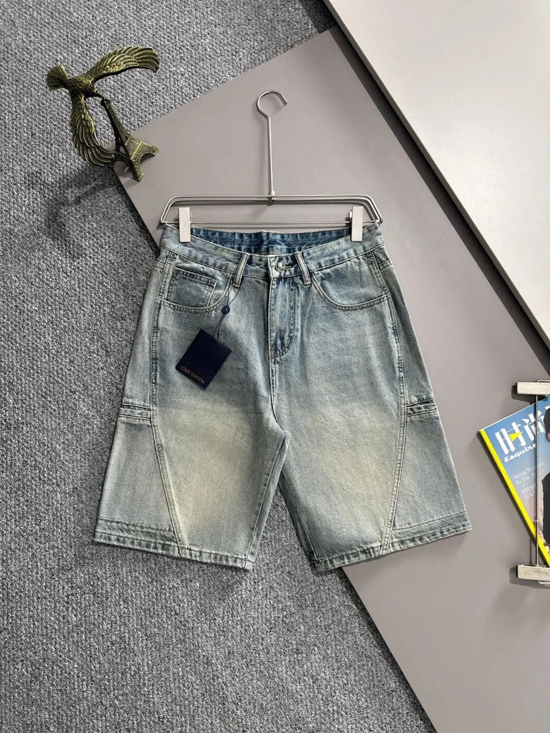 Cargo Pocket Stitching Washed Denim Shorts