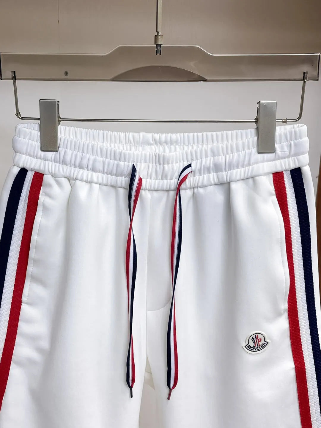 Ribbed Side Tape Badge Shorts