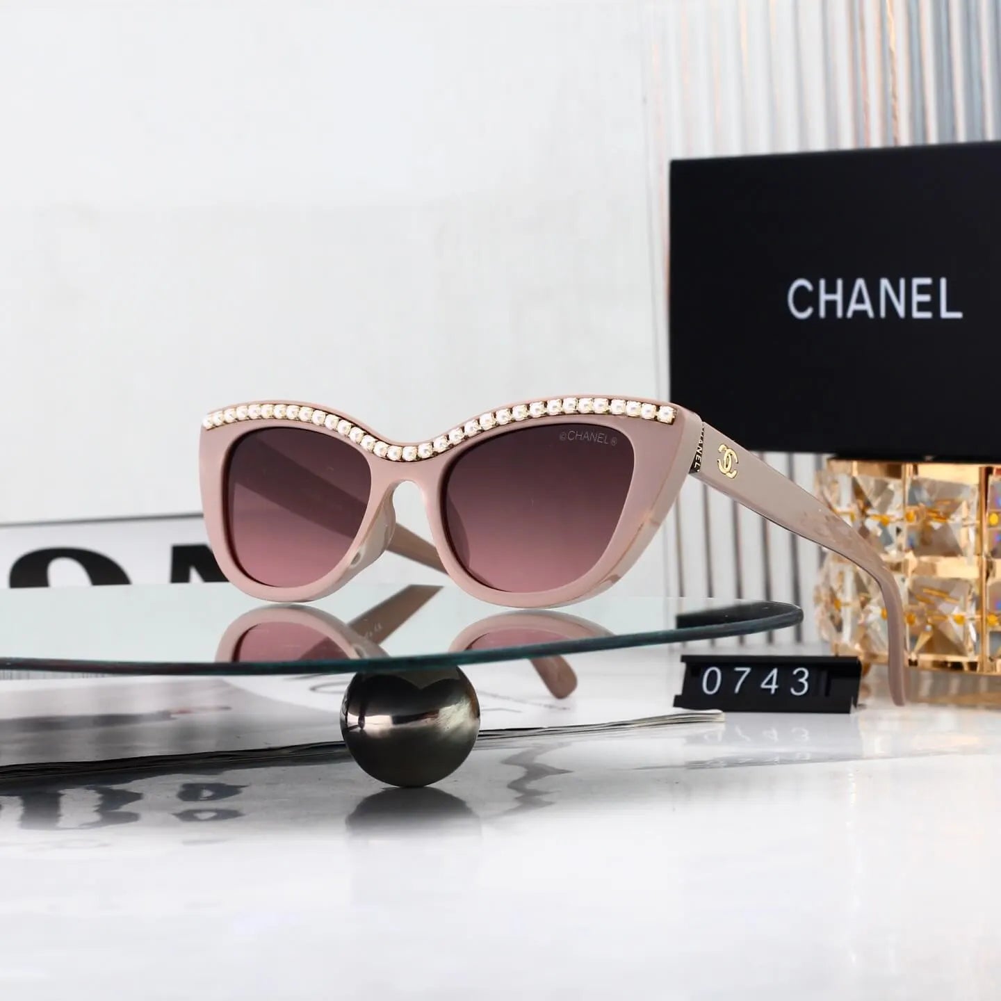 Cat-eye Pearl Trim Sunglasses