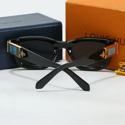 Contrast Temple Wayfarer Shades