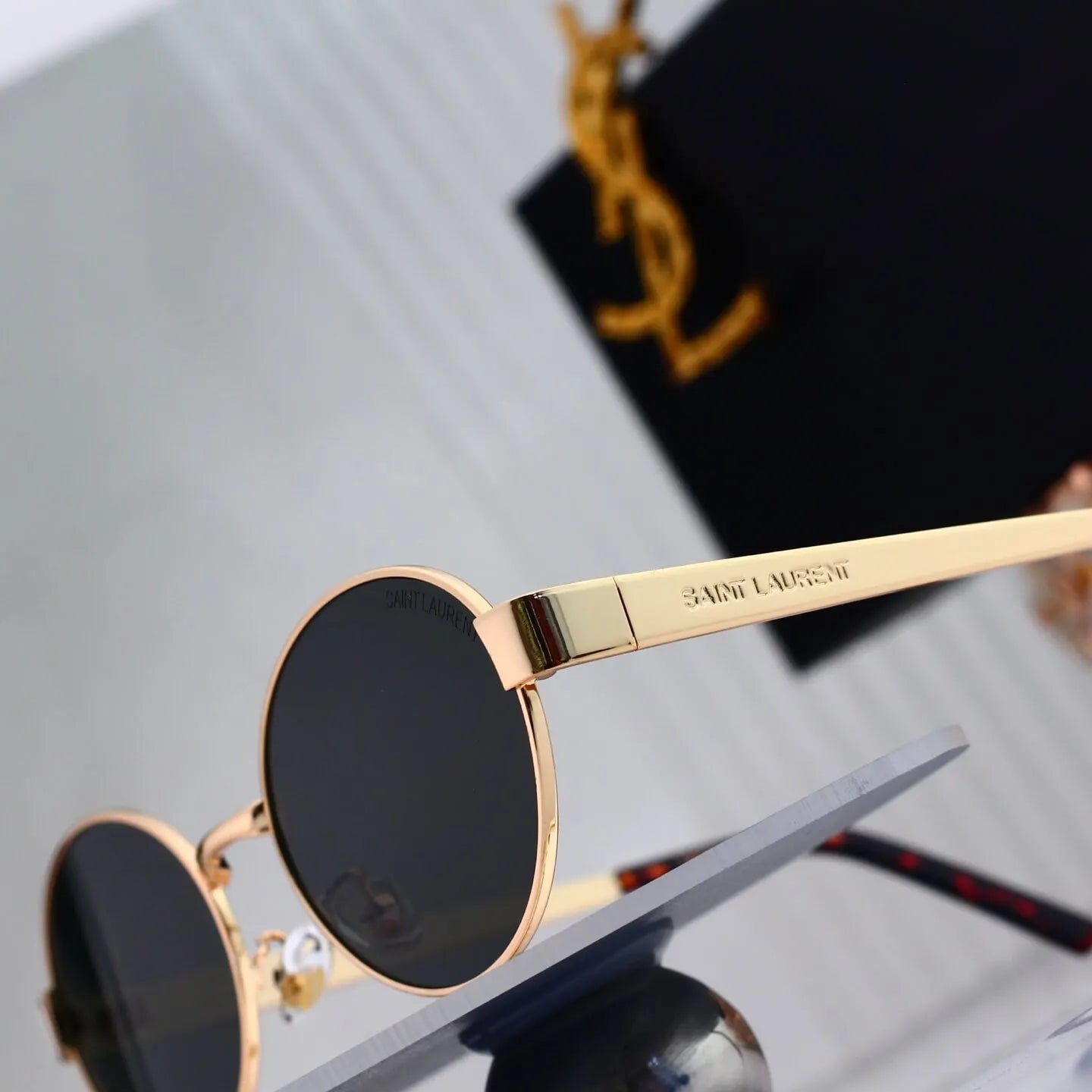 Retro Slim Metal Oval Sunglasses