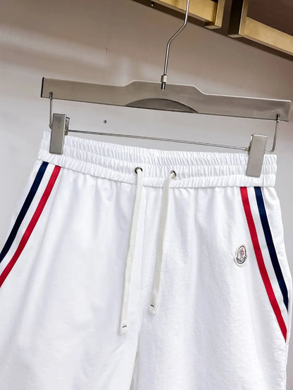 Side Stripe Badge Casual Shorts