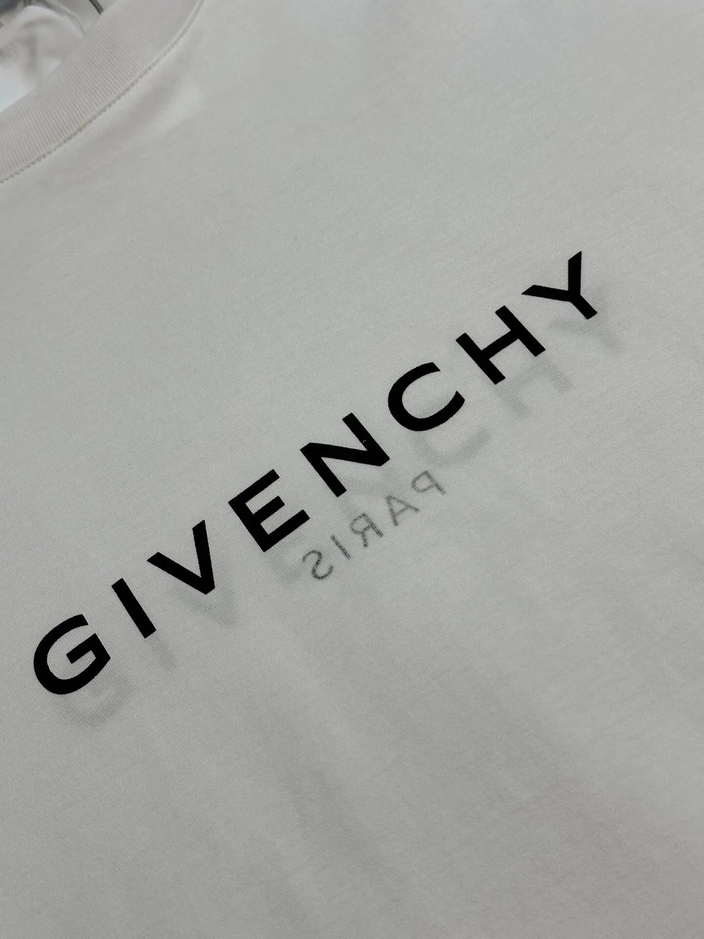 Minimalist Reverse Letter Print T-Shirt