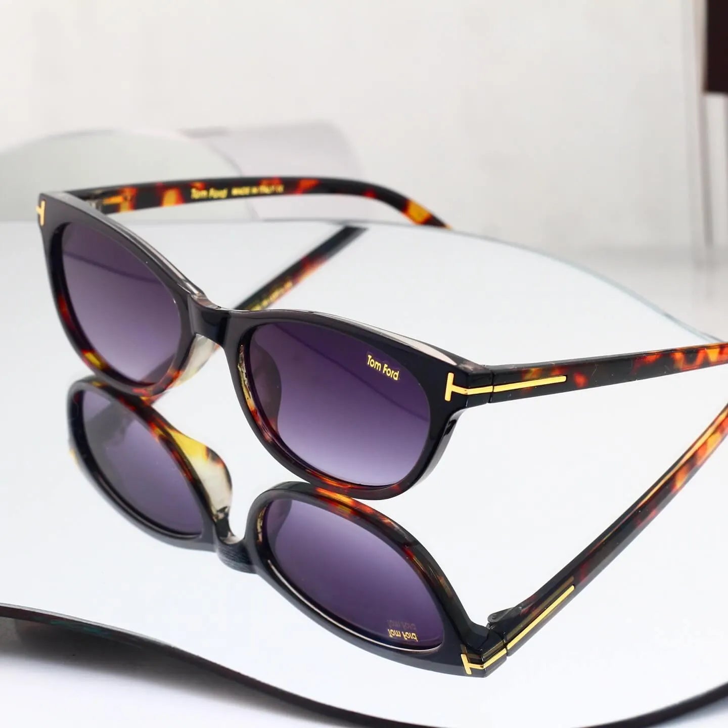 Vintage Oval Sunglasses