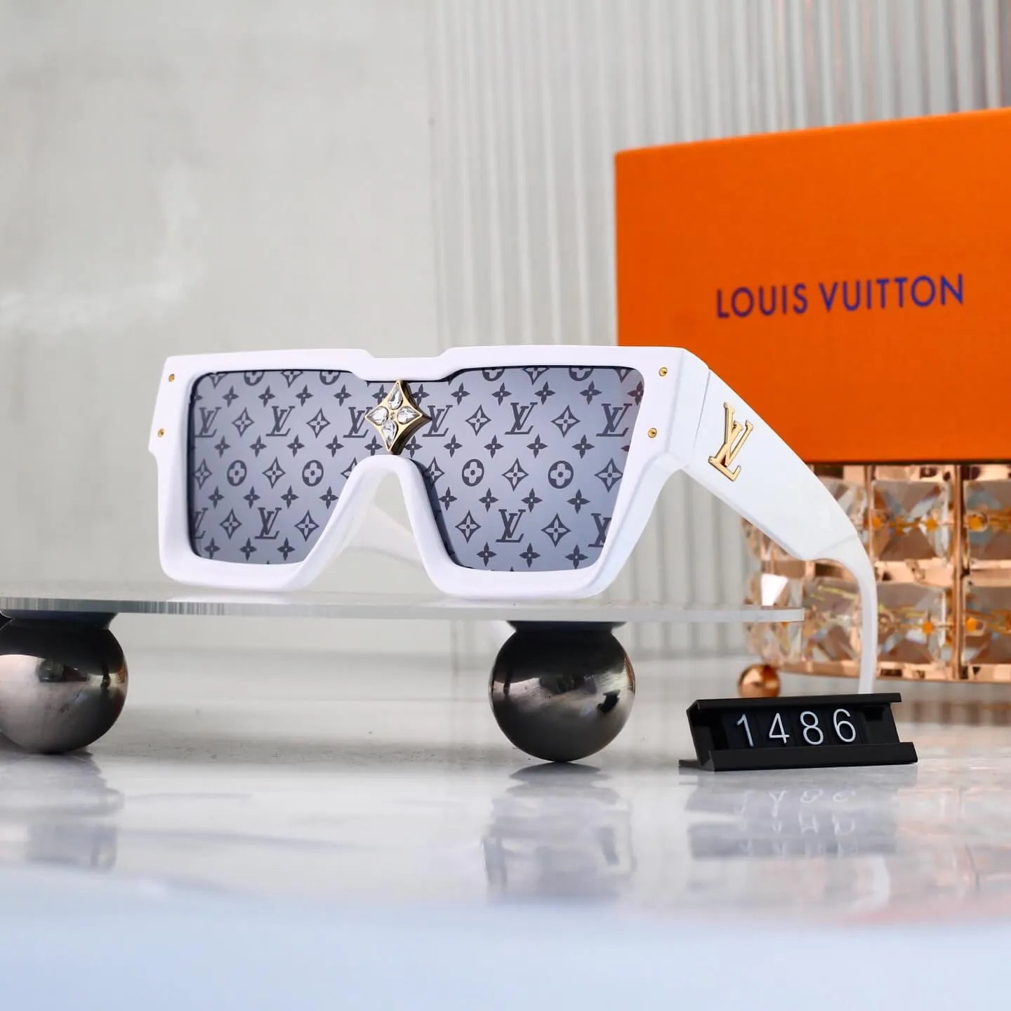 Fashion Rhinestone Decor Square Sunglasses