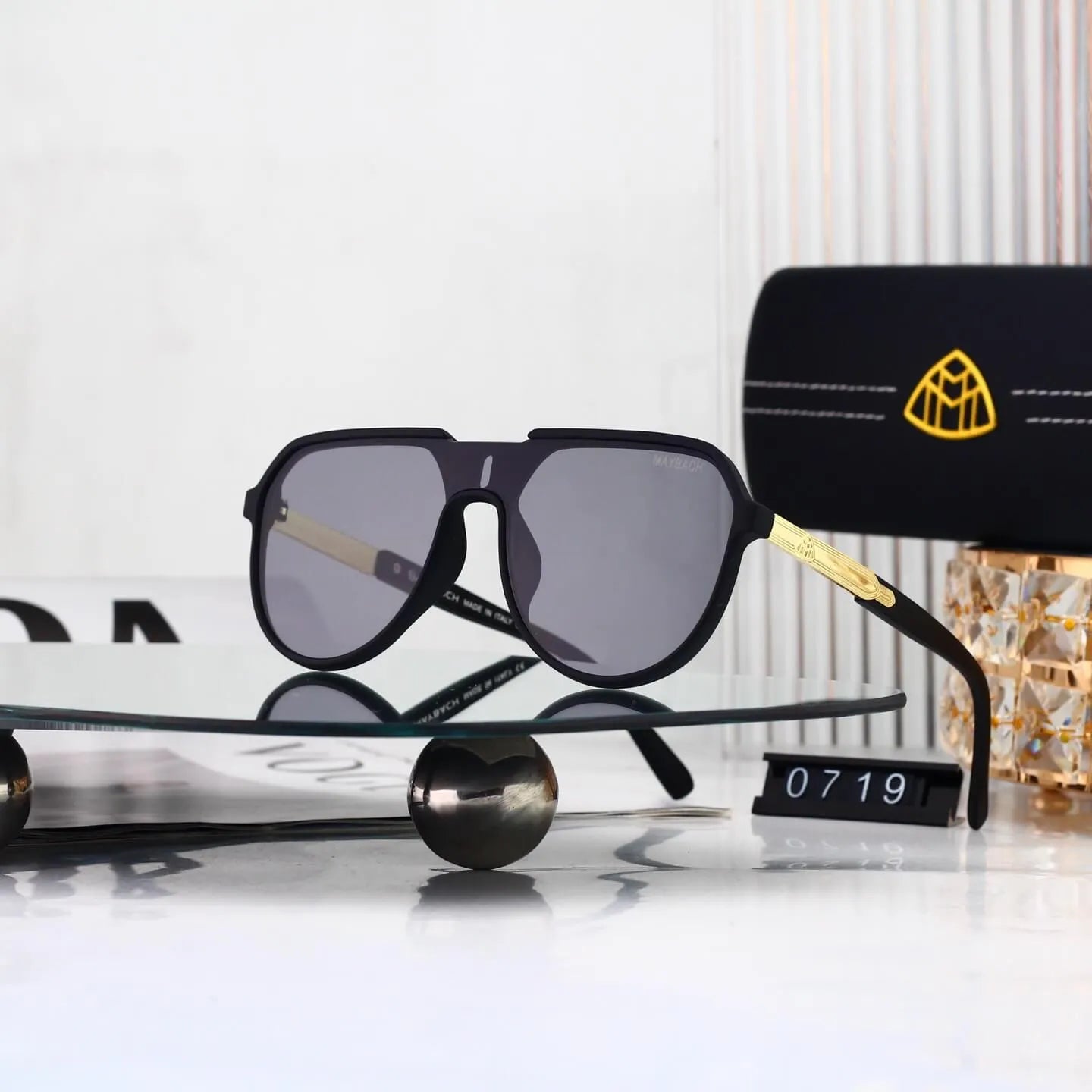 One-Piece Oversized Aviator Sunglasses