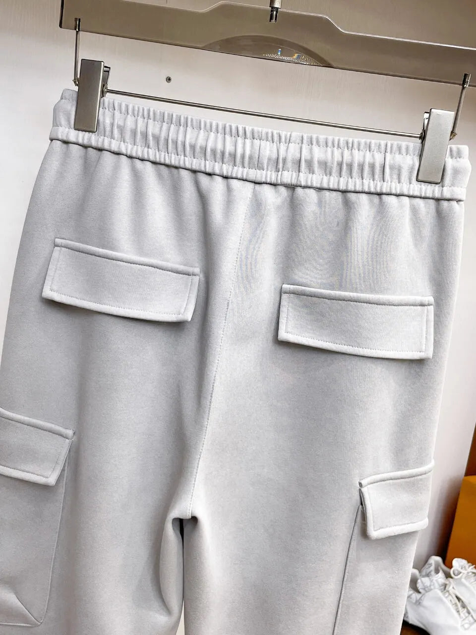 Badge Patch Multi‑Seam Cargo sweatpants