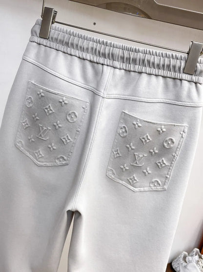 Embossed‑Pattern Cargo Pocket Pants